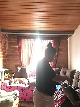 Snapshot of Alexandrina chatting on 04/20/26, 09:16 Alexandrina online show from 04/20/26, 09:16