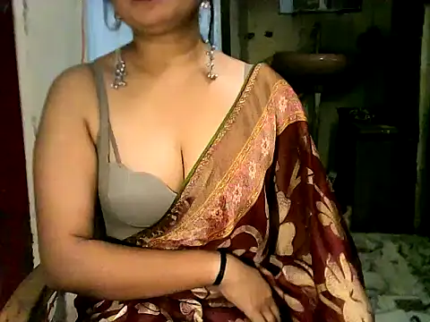 YAMUNA 012 online show from 04/18/26, 09:04