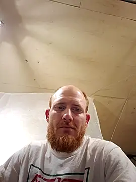 Snapshot of redandjuicy chatting on 04/18/26, 10:08 redandjuicy online show from 04/18/26, 10:08