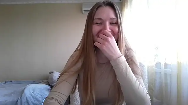 Snapshot of Belle_Brooks chatting on 04/28/26, 04:56 Belle Brooks online show from 04/28/26, 04:56