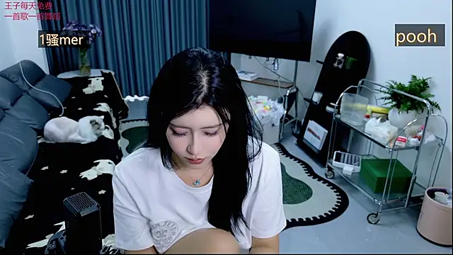 Snapshot of Summerbaby-001 chatting on 04/23/26, 10:58 Summerbaby-001 online show from 04/23/26, 10:58