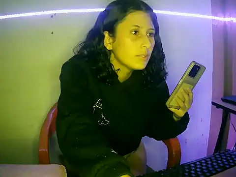 Zoey09 online show from 05/24/26, 02:49