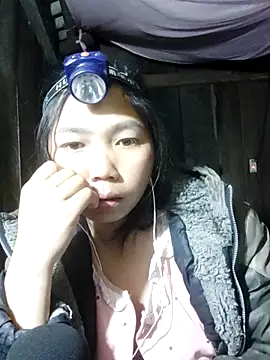 Snapshot of chekoko chatting on 03/18/26, 02:42 chekoko online show from 03/18/26, 02:42