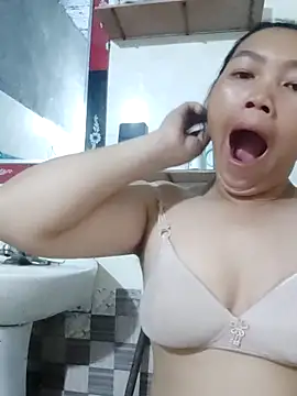 Snapshot of chekoko chatting on 04/22/26, 12:28 chekoko online show from 04/22/26, 12:28