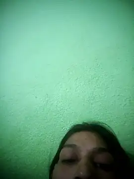 Snapshot of nidhiyadav00 chatting on 04/07/26, 07:03 nidhiyadav00 online show from 04/07/26, 07:03