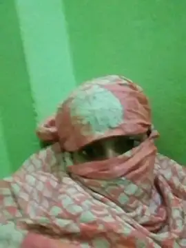 Snapshot of nidhiyadav00 chatting on 04/10/26, 07:18 nidhiyadav00 online show from 04/10/26, 07:18