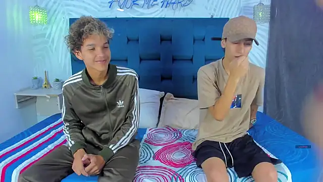 Snapshot of Only3Trio chatting on 03/24/26, 06:13 Only3Trio online show from 03/24/26, 06:13