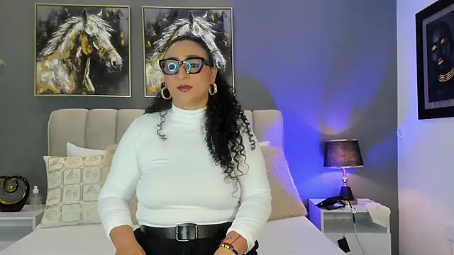 Snapshot of VaniaRouse chatting on 03/30/26, 02:40 VaniaRouse online show from 03/30/26, 02:40