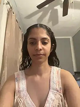 Snapshot of karlatiburcio chatting on 05/06/26, 12:52 karlatiburcio online show from 05/06/26, 12:52
