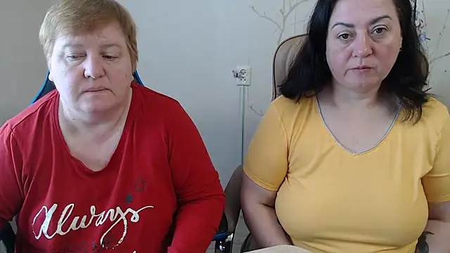 Snapshot of Lindy-Jeanie chatting on 04/17/26, 06:38 Lindy-Jeanie online show from 04/17/26, 06:38