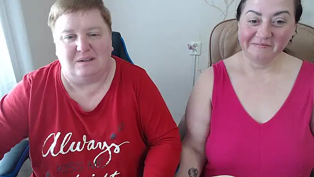 Snapshot of Lindy-Jeanie chatting on 04/25/26, 10:40 Lindy-Jeanie online show from 04/25/26, 10:40