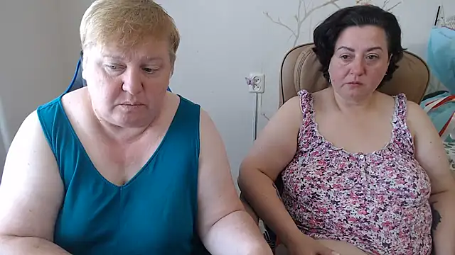 Lindy-Jeanie online show from 07/26/26, 09:05