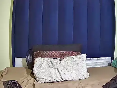 Snapshot of MelaniBbe chatting on 04/19/26, 08:22 MelaniBbe online show from 04/19/26, 08:22