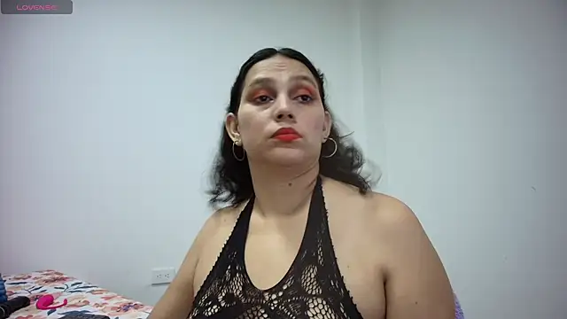 Snapshot of carlaantonellii chatting on 06/28/26, 04:51 carlaantonellii online show from 06/28/26, 04:51