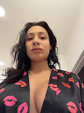 Snapshot of FerrariFrench chatting on 03/22/26, 06:44 FerrariFrench online show from 03/22/26, 06:44