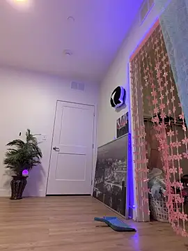 Snapshot of FerrariFrench chatting on 04/08/26, 05:07 FerrariFrench online show from 04/08/26, 05:07