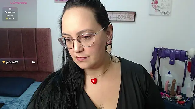 Snapshot of Veroniicabbw_ chatting on 04/27/26, 01:09 Veroniicabbw online show from 04/27/26, 01:09