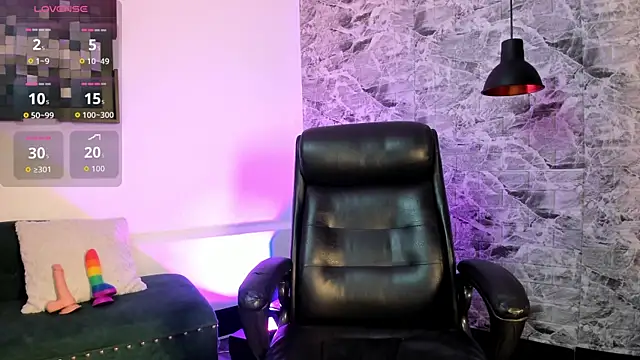 Snapshot of sofi_wiliiams2 chatting on 04/04/26, 09:01 sofi wiliiams2 online show from 04/04/26, 09:01