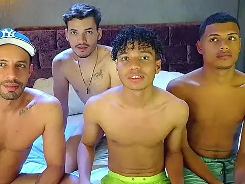 Snapshot of The_Penthouse_boys chatting on 04/10/26, 12:05 The Penthouse boys online show from 04/10/26, 12:05