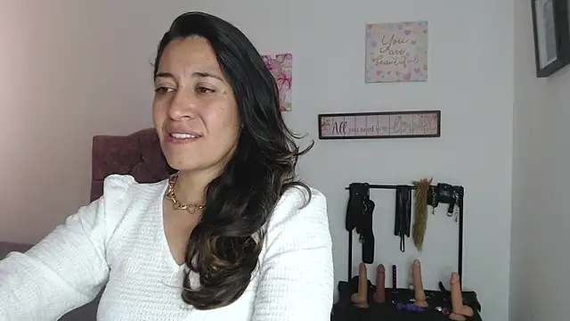 violeta scott online show from 06/15/26, 02:30