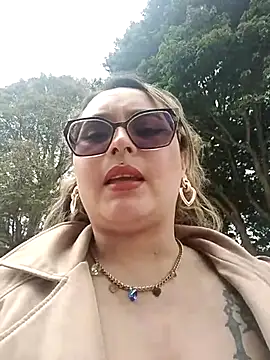 Snapshot of annie_27 chatting on 03/16/26, 03:16 annie 27 online show from 03/16/26, 03:16