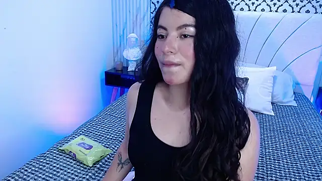 Snapshot of Zafiro_Brm chatting on 03/26/26, 03:56 Zafiro Brm online show from 03/26/26, 03:56