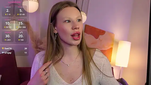 Snapshot of MayMalone chatting on 03/13/26, 10:05 MayMalone online show from 03/13/26, 10:05