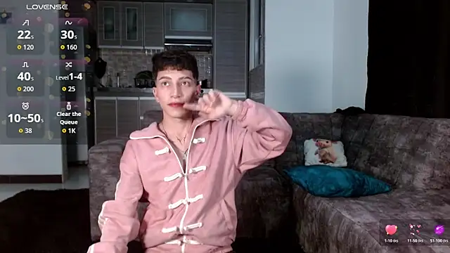 Snapshot of tiam_muller_fenix chatting on 04/28/26, 02:21 tiam muller fenix online show from 04/28/26, 02:21