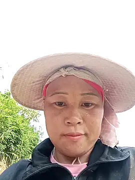 Snapshot of kalara_kail chatting on 04/13/26, 03:56 kalara kail online show from 04/13/26, 03:56