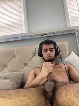 Snapshot of iLoveGirlsOnlyStr8Asf chatting on 04/27/26, 10:52 iLoveGirlsOnlyStr8Asf online show from 04/27/26, 10:52