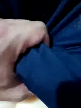 Snapshot of guizito777 chatting on 03/26/26, 02:39 guizito777 online show from 03/26/26, 02:39