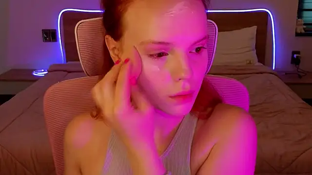 Snapshot of mollybossy chatting on 03/21/26, 12:04 mollybossy online show from 03/21/26, 12:04