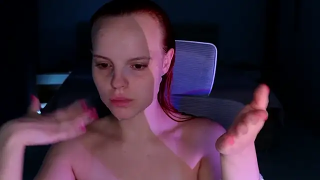 Snapshot of mollybossy chatting on 03/30/26, 06:58 mollybossy online show from 03/30/26, 06:58