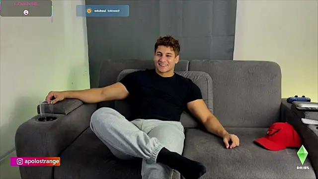 Snapshot of apolo_strange chatting on 04/19/26, 06:54 apolo strange online show from 04/19/26, 06:54