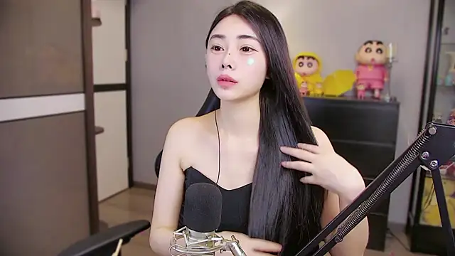 XiaoYuBao- online show from 05/12/26, 05:43