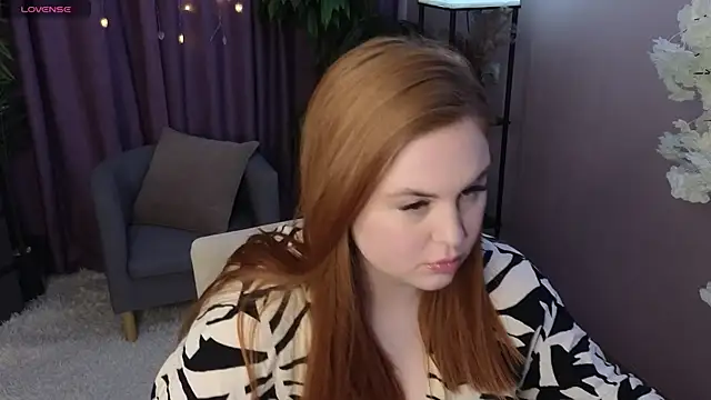 Snapshot of VanesaClark chatting on 04/19/26, 11:09 VanesaClark online show from 04/19/26, 11:09