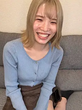 Snapshot of una2001 chatting on 04/16/26, 01:50 una2001 online show from 04/16/26, 01:50