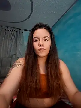 Snapshot of Estrella_2407 chatting on 03/16/26, 03:01 Estrella 2407 online show from 03/16/26, 03:01