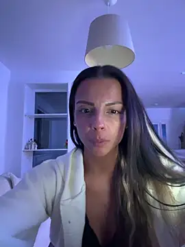 Snapshot of SweetLillySugar chatting on 03/17/26, 10:13 SweetLillySugar online show from 03/17/26, 10:13