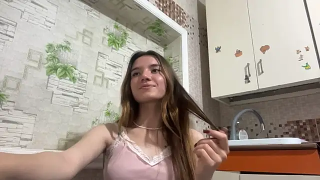 Snapshot of Lili_Kilian chatting on 04/17/26, 03:26 Lili Kilian online show from 04/17/26, 03:26