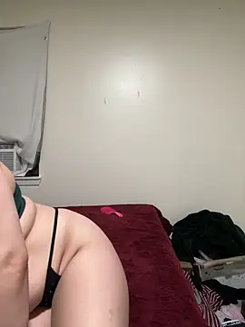 Snapshot of treasurebabii chatting on 04/05/26, 06:10 treasurebabii online show from 04/05/26, 06:10