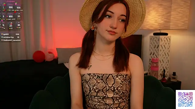 Snapshot of SweeetMila chatting on 03/22/26, 04:21 SweeetMila online show from 03/22/26, 04:21