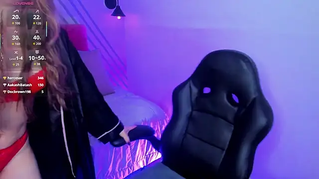 camille eyes online show from 04/17/26, 01:25