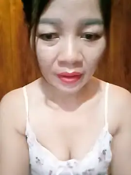 Yiyi102300 online show from 06/01/26, 05:09