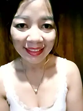 Yiyi102300 online show from 06/11/26, 12:32
