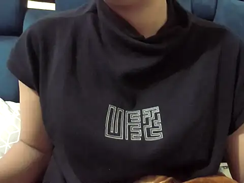 Aradya  online show from 04/06/26, 04:52