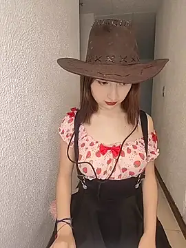 Snapshot of PaoMonoba chatting on 04/09/26, 10:48 PaoMonoba online show from 04/09/26, 10:48