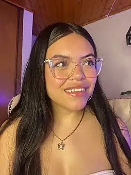 Snapshot of Valentine_pink chatting on 03/16/26, 02:54 Valentine pink online show from 03/16/26, 02:54