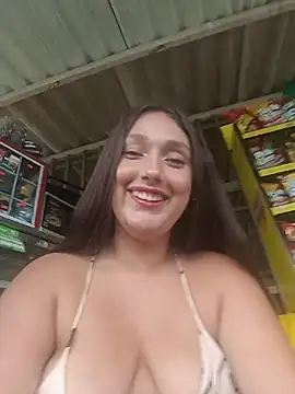 Snapshot of Naughty-Samanta- chatting on 04/17/26, 06:22 Naughty-Samanta- online show from 04/17/26, 06:22
