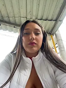 Snapshot of Naughty-Samanta- chatting on 07/01/26, 12:40 Naughty-Samanta- online show from 07/01/26, 12:40